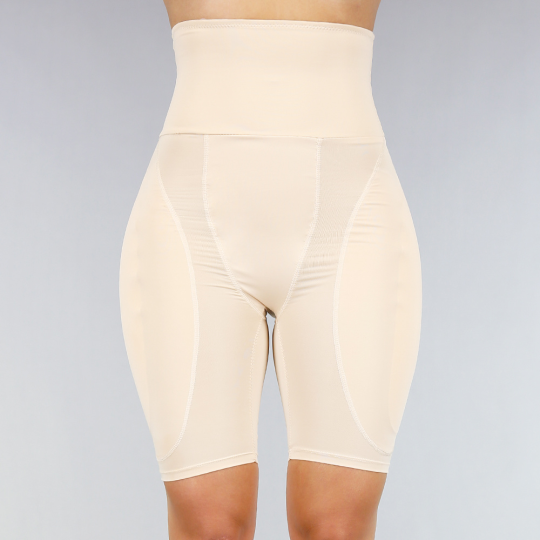 Shapewear BBL Shorts op model in de kleur Nude
